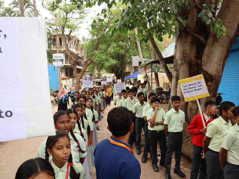 Read and Grow - A Marathon of Minds and Miles!