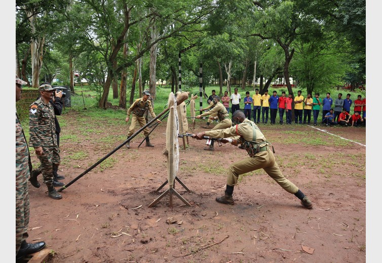 Visit to Maratha Light Infantry Regiment Centre